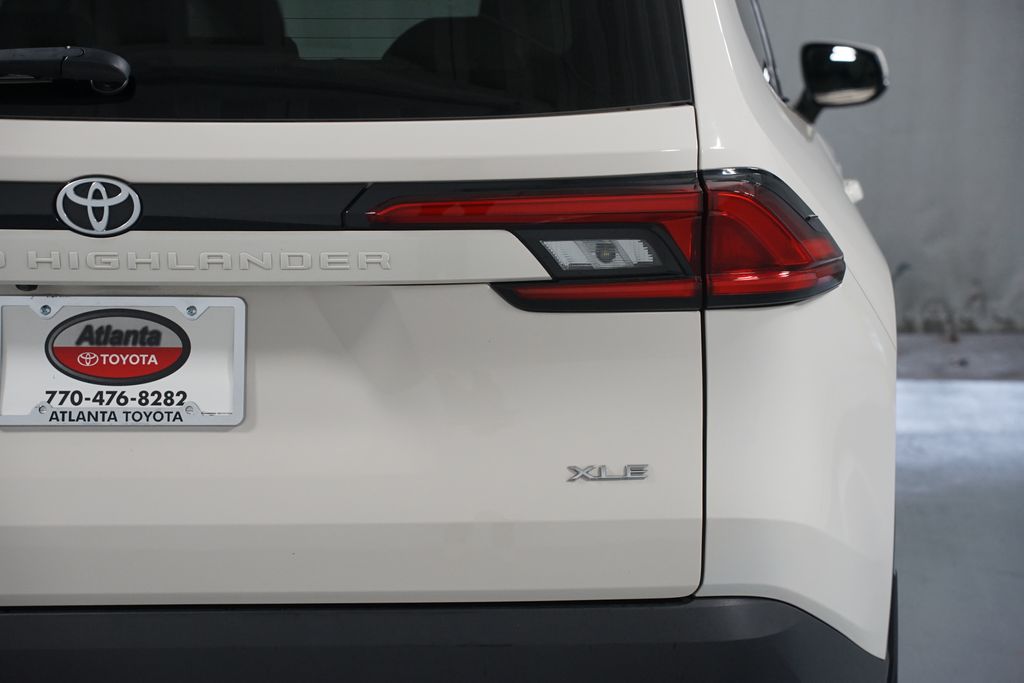 Thumbnail: 2024 Toyota Grand Highlander - 10
