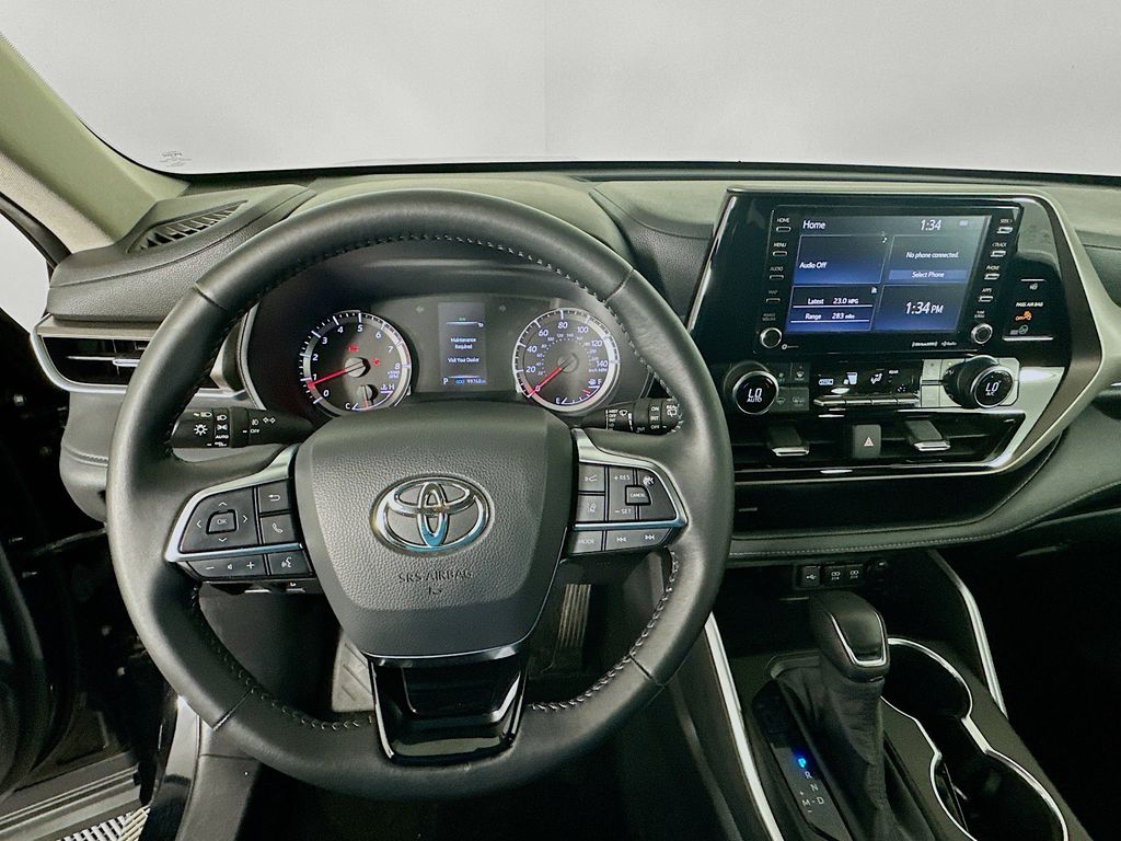 2020 Toyota Highlander L 11