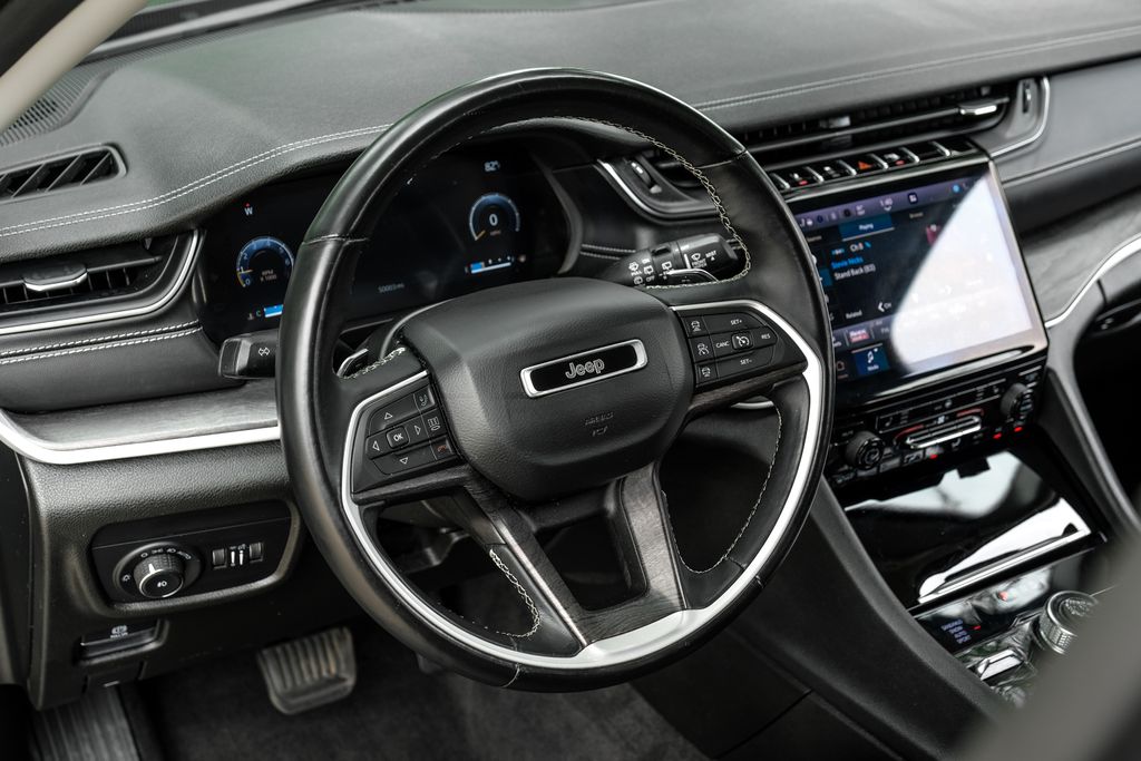 used 2021 Jeep Grand Cherokee L car, priced at $29,168