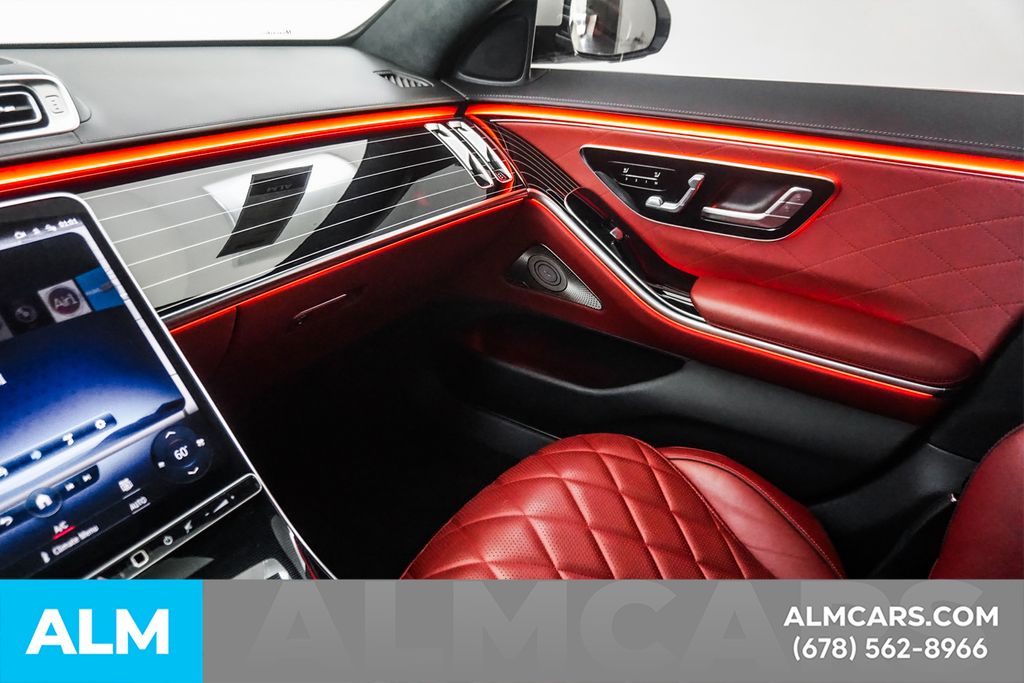 Used 2022 White Mercedes-Benz S 580 image 38