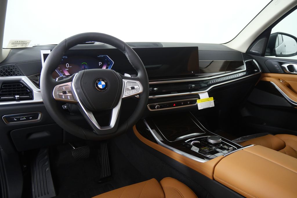 Thumbnail: 2026 BMW X7 - 19