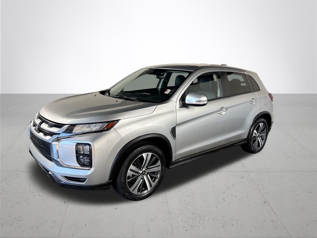 2024 Mitsubishi Outlander Sport SE photo 2
