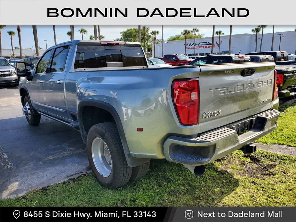 2024 Chevrolet Silverado 3500HD High Country photo