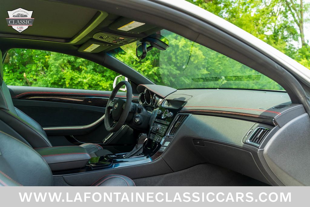 2015 Cadillac CTS-V 152