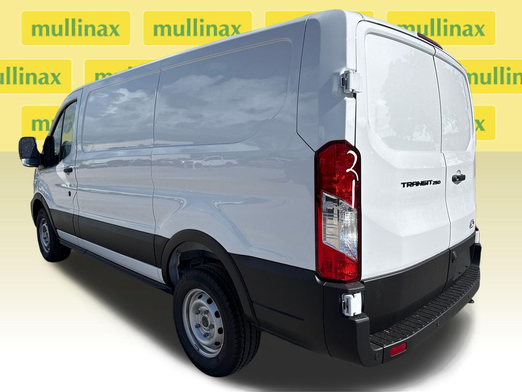 New 2026 White Ford Base image 4
