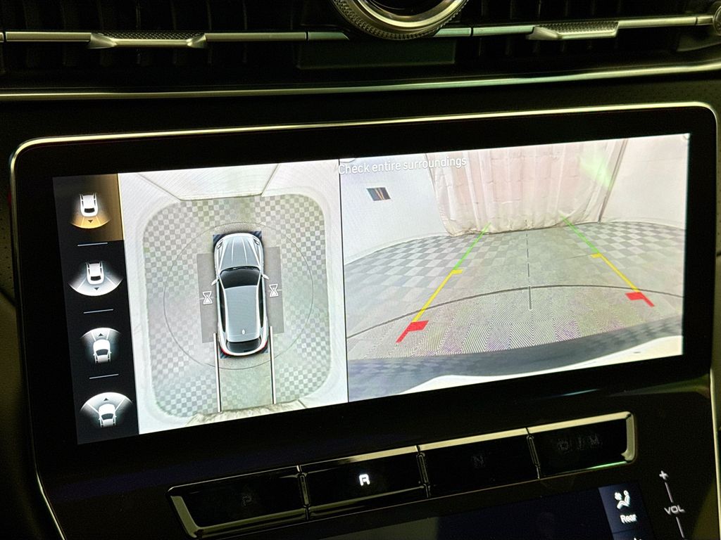 Thumbnail: 2023 Maserati Grecale - 15