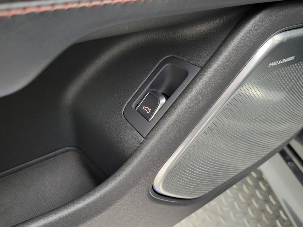 Thumbnail: 2016 Audi RS 7 - 32