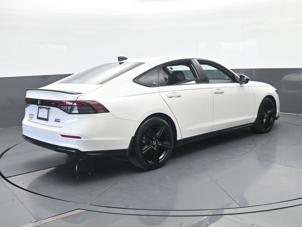 Used 2025 White Honda Sport-L image 6
