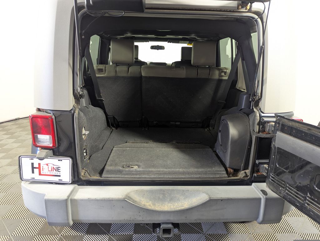 2007 Black Jeep Wrangler Unlimited Sahara 4X4 SUV