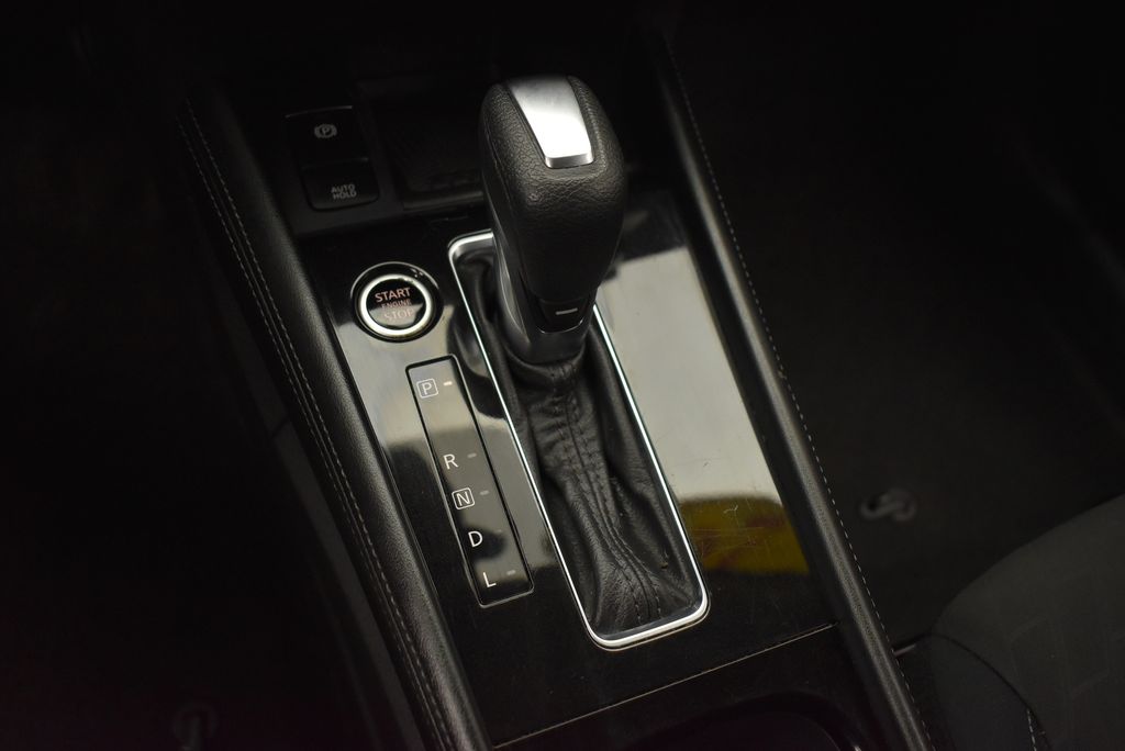 Thumbnail: 2024 Nissan Kicks - 16