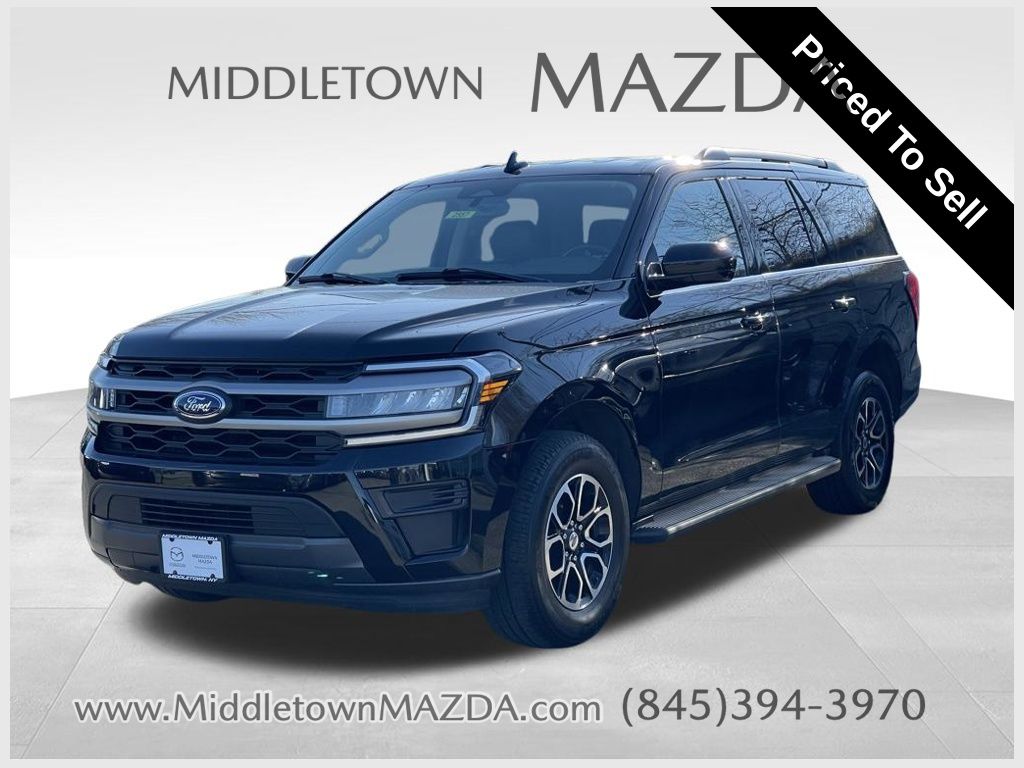  2024 Ford Expedition XLT 4WD   