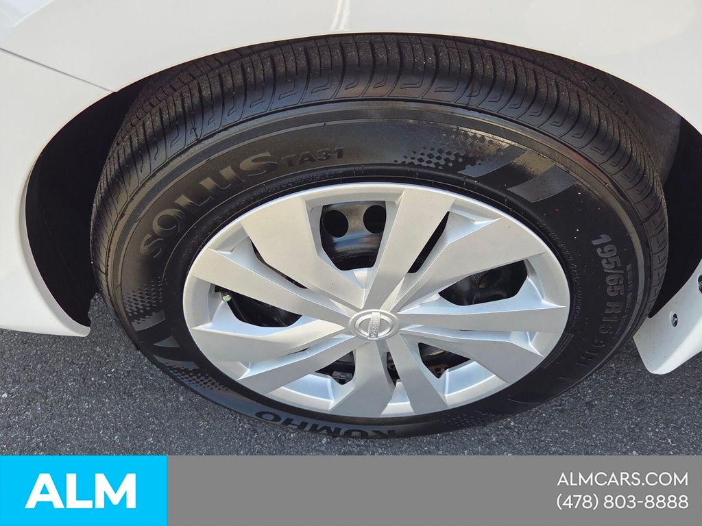 Used 2025 White Nissan 1.6 S image 12