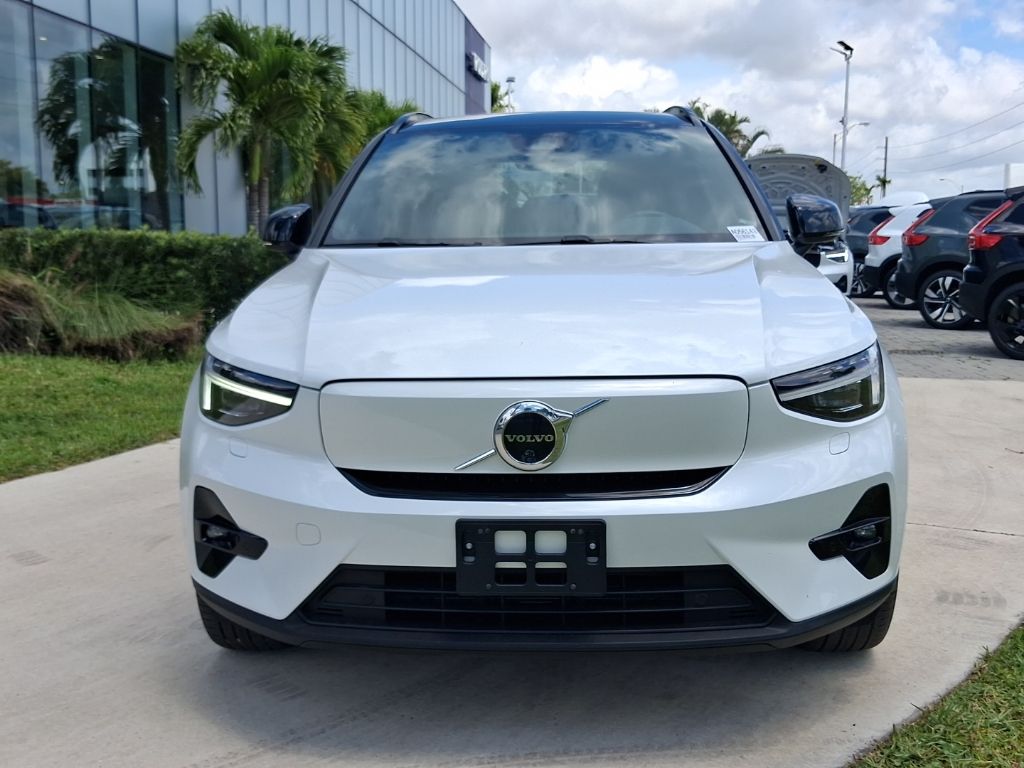 Used 2023 Volvo XC40 Ultimate with VIN YV4ED3UM8P2056143 for sale in Miami, FL
