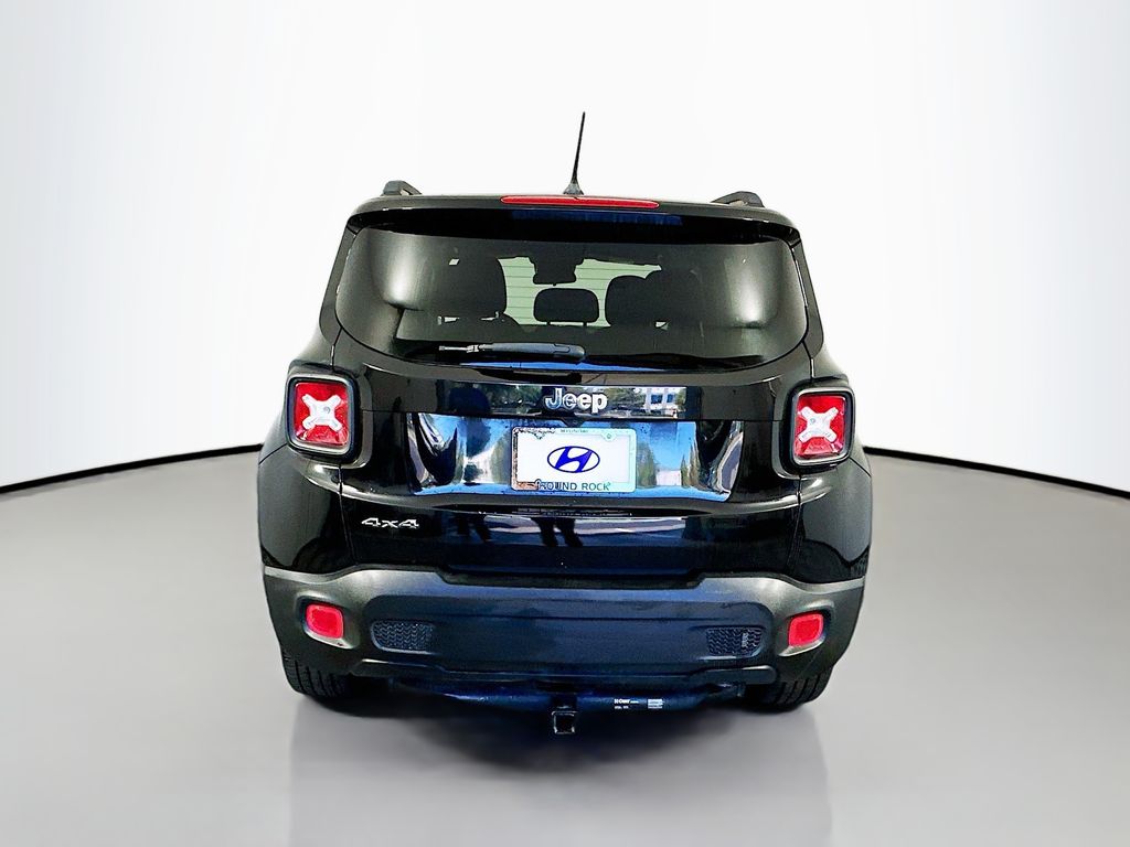 Thumbnail: 2016 Jeep Renegade - 6