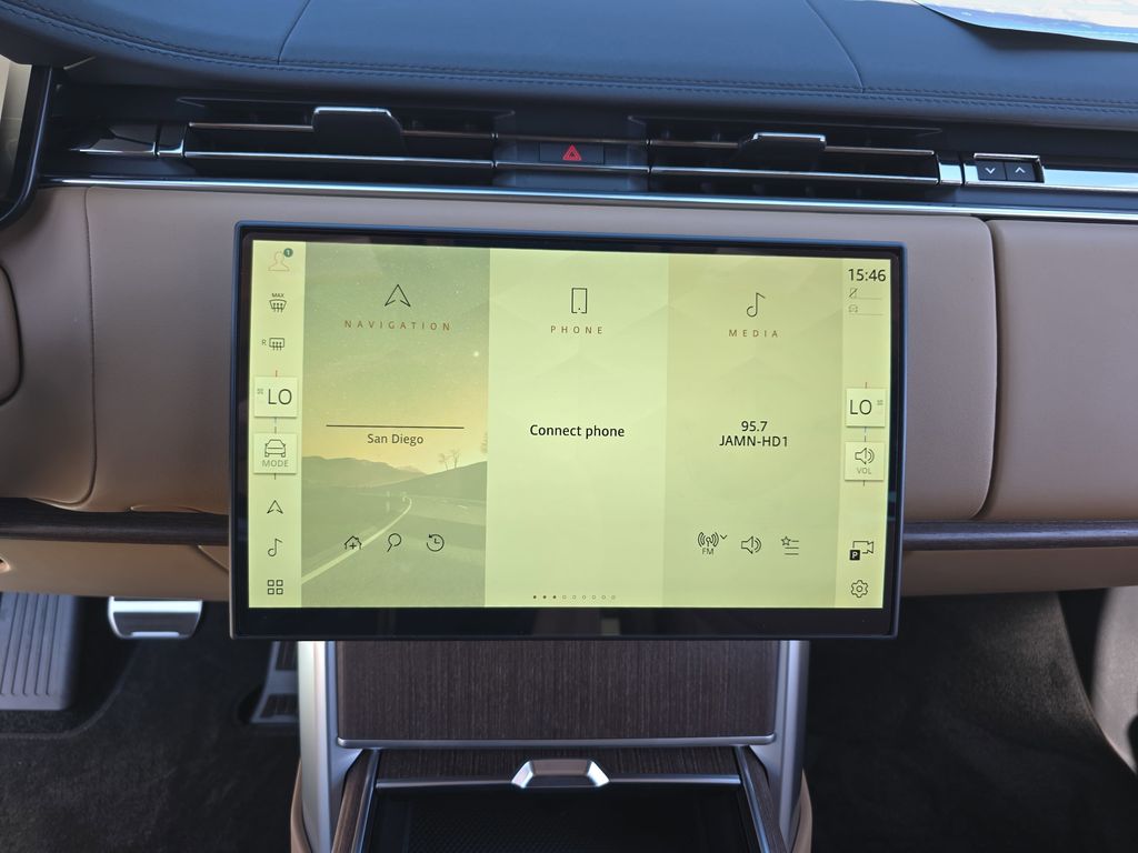New 2026 Gold Land Rover SE image 21