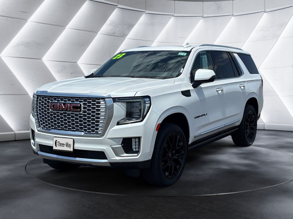 White Frost Tricoat 2023 GMC Yukon SUV / Crossover 4X2