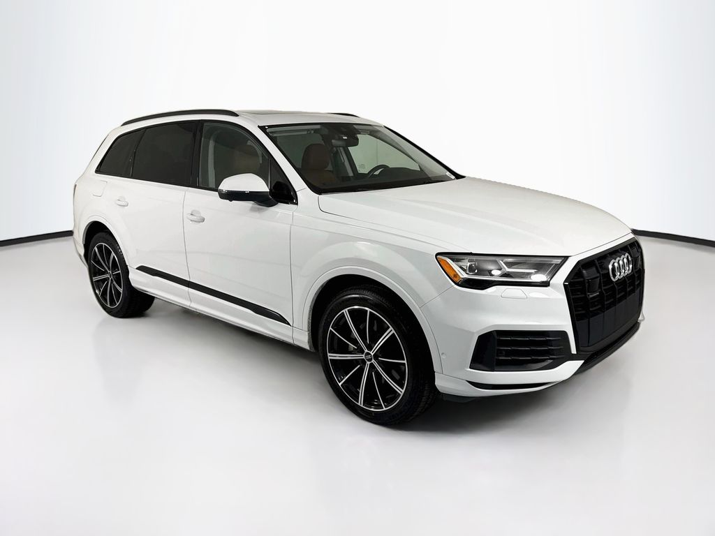 Thumbnail: 2021 Audi Q7 - 3