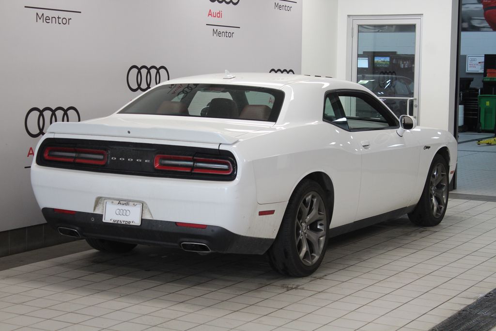 Thumbnail: 2017 Dodge Challenger - 6
