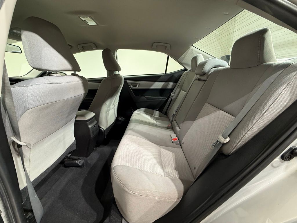 Thumbnail: 2015 Toyota Corolla - 17