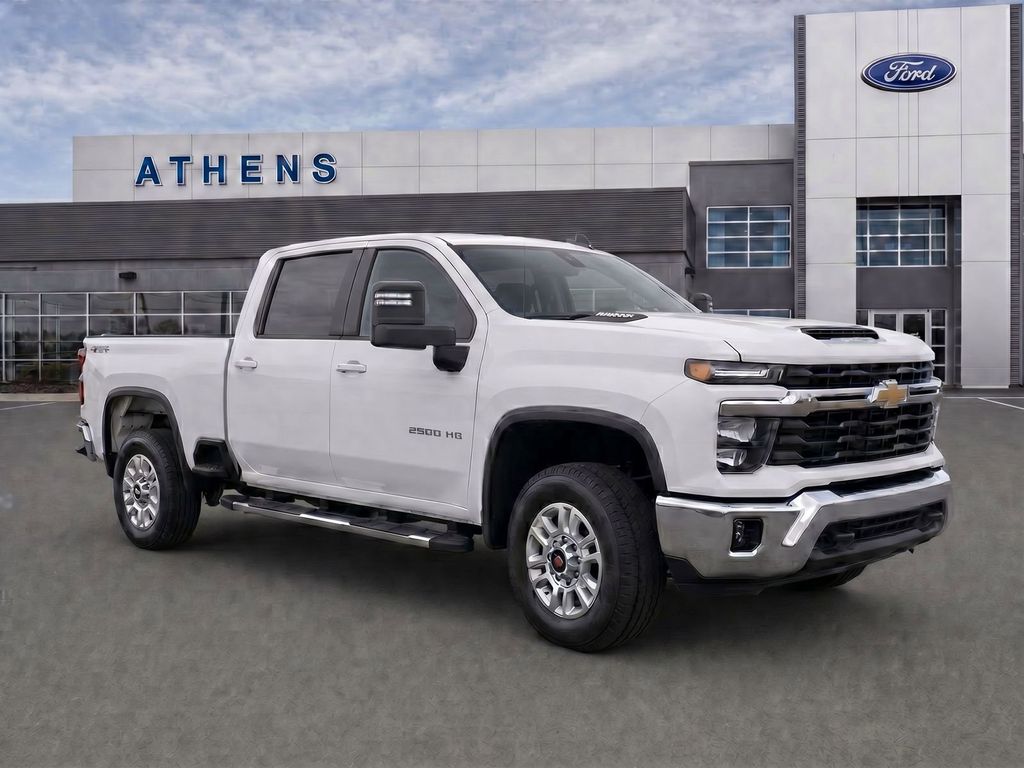 Summit White 2025 Chevrolet Silverado 2500HD LT Crew Cab 4WD Pickup Truck Four-Wheel Drive Automatic