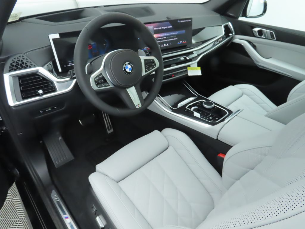 Thumbnail: 2026 BMW X5 - 9