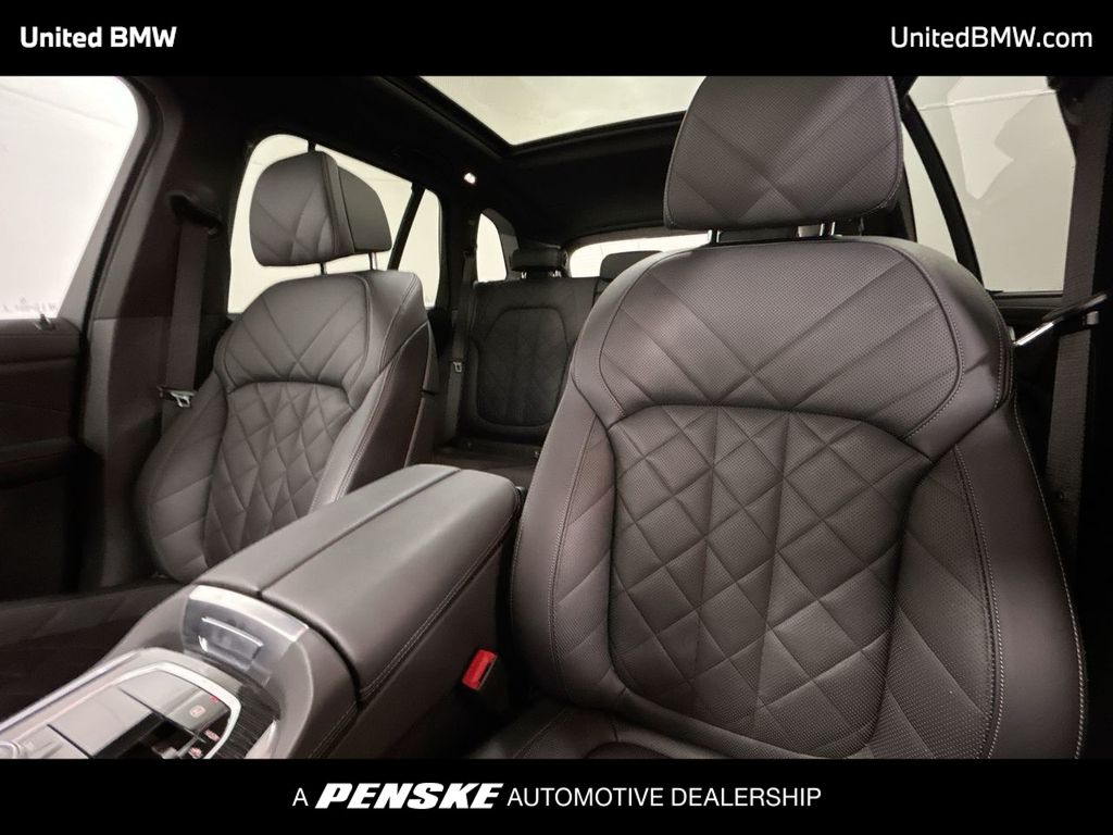Thumbnail: 2025 BMW X5 - 13