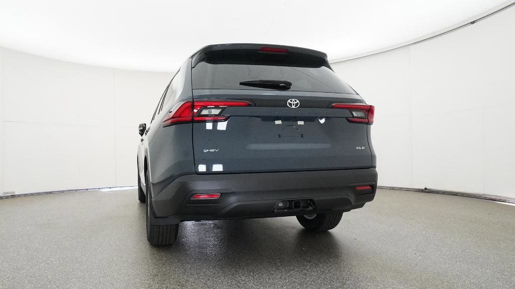 2025 Toyota Grand Highlander XLE 21