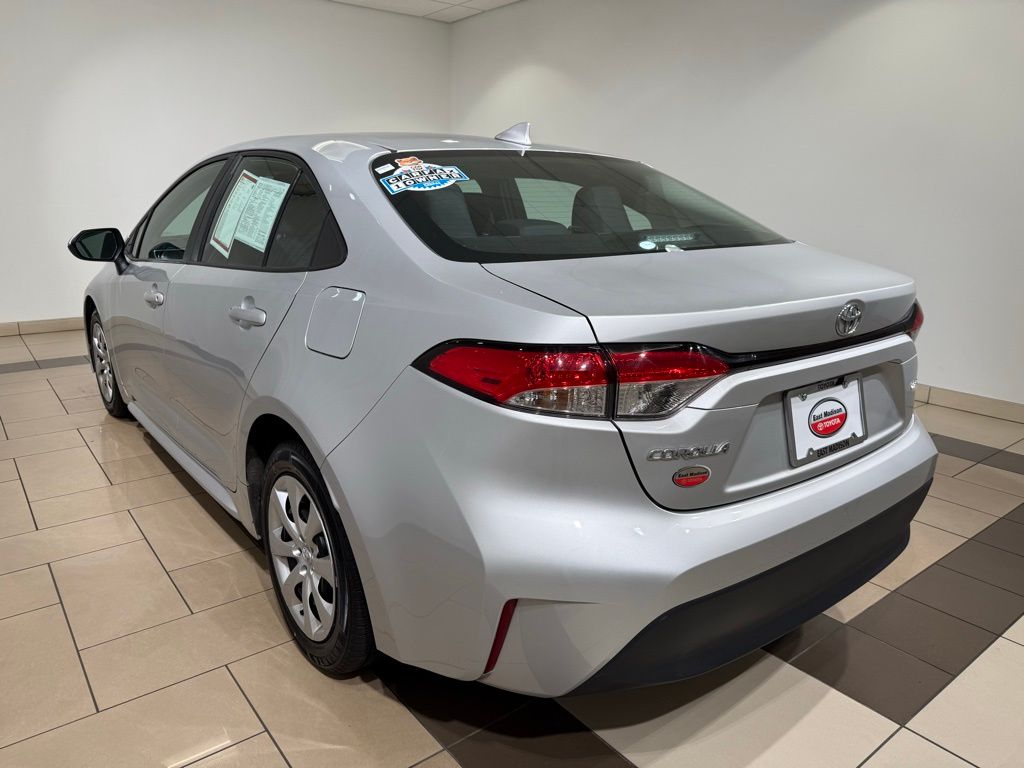 Thumbnail: 2024 Toyota Corolla - 3