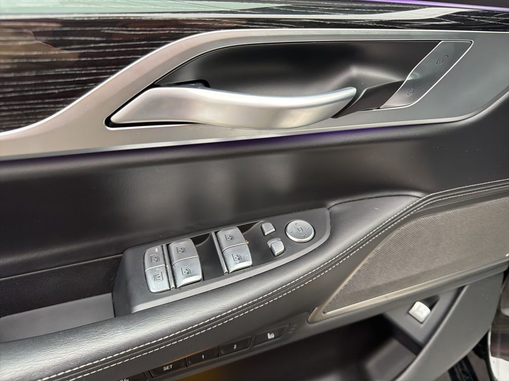 Thumbnail: 2022 BMW 7 Series - 28