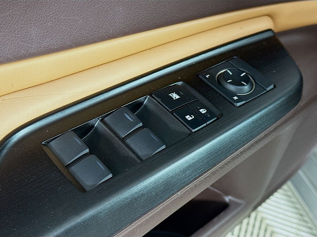 2019 Lexus ES 350 Luxury 18