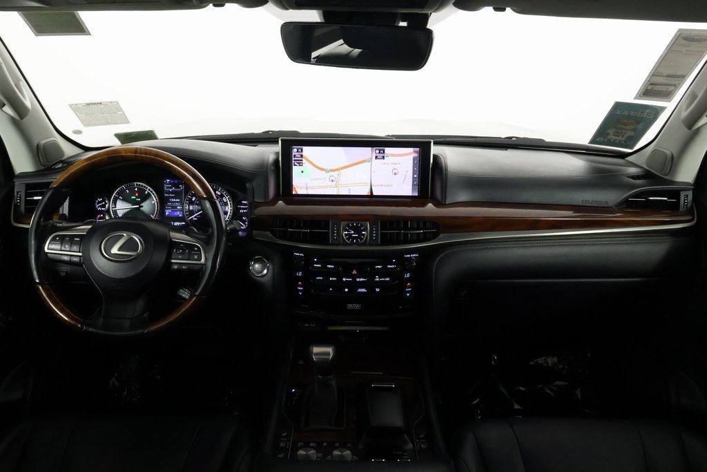 Thumbnail: 2016 Lexus LX - 8