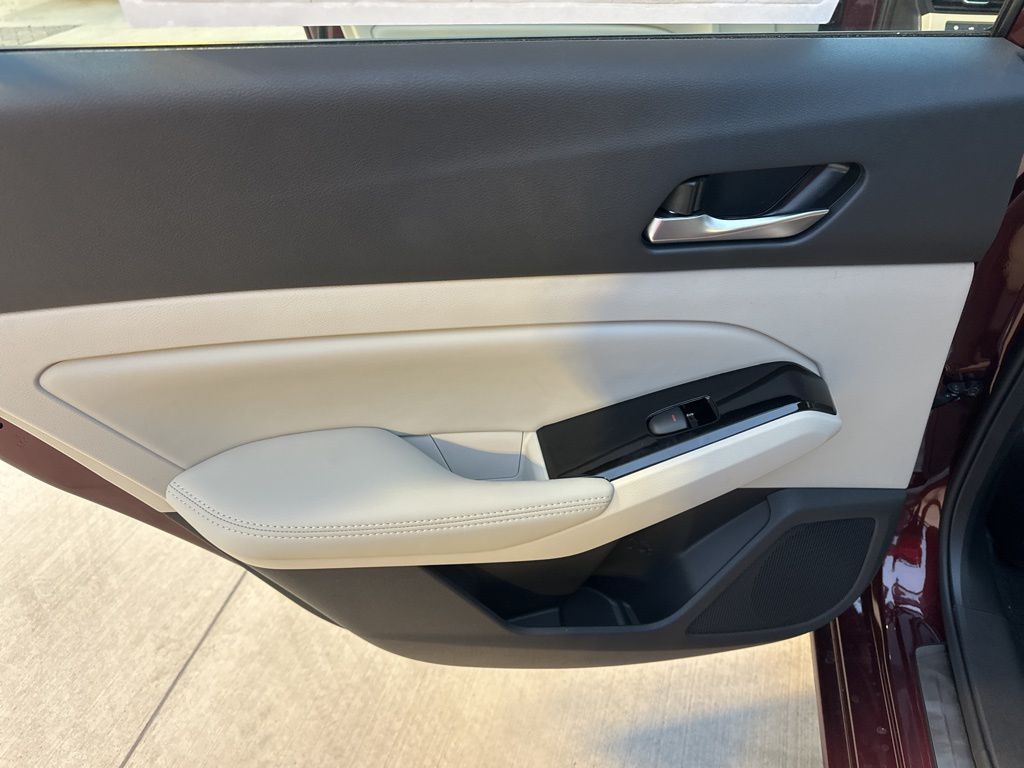 2025 Garnet Pearl Metallic Nissan Altima 2.5 SL FWD Sedan
