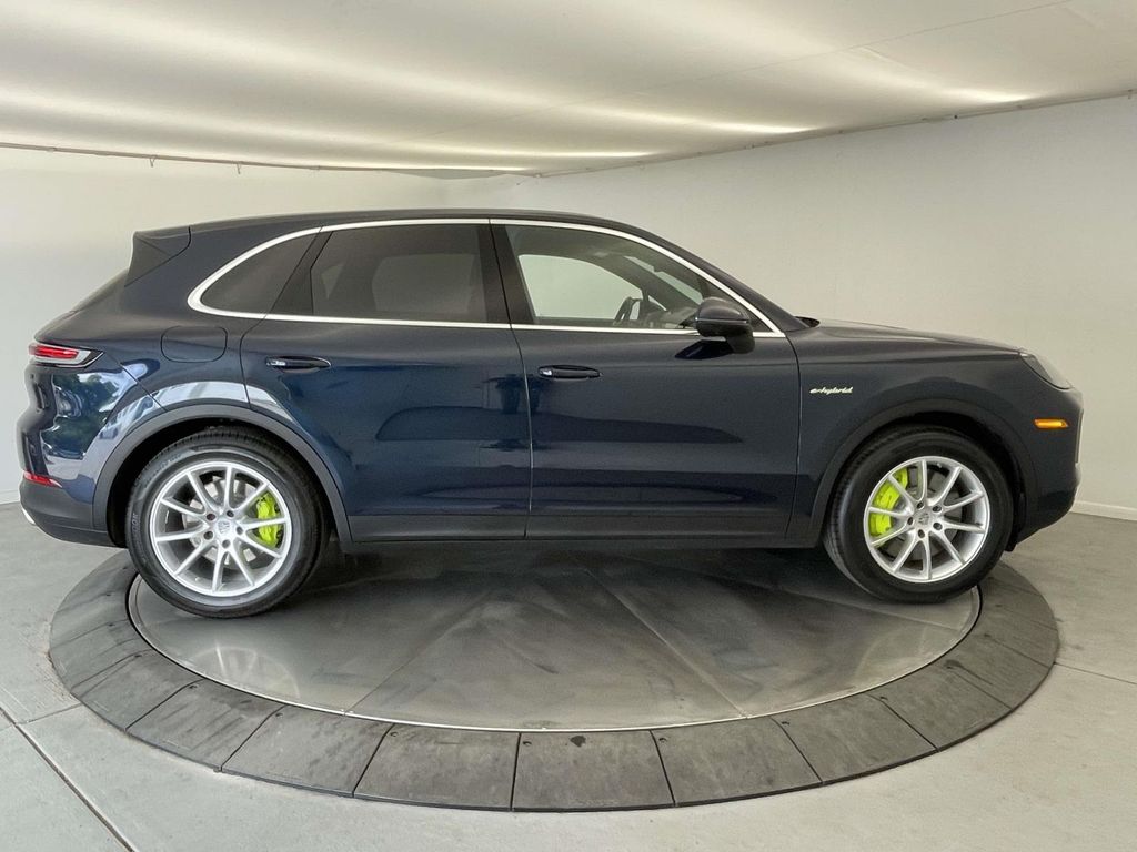 2024 Porsche Cayenne E-Hybrid Base - 7