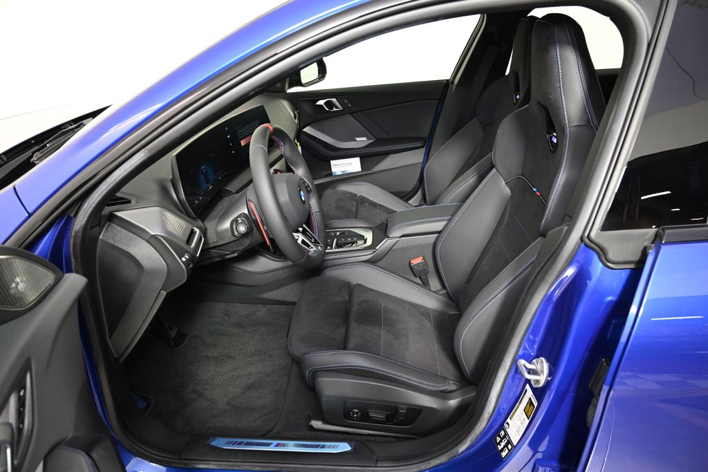 Thumbnail: 2025 BMW 2 Series - 14