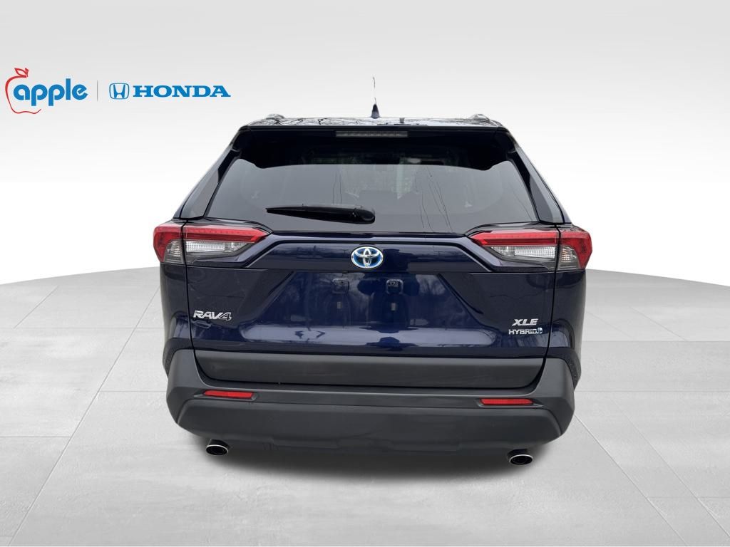 2020 Toyota RAV4 Hybrid XLE