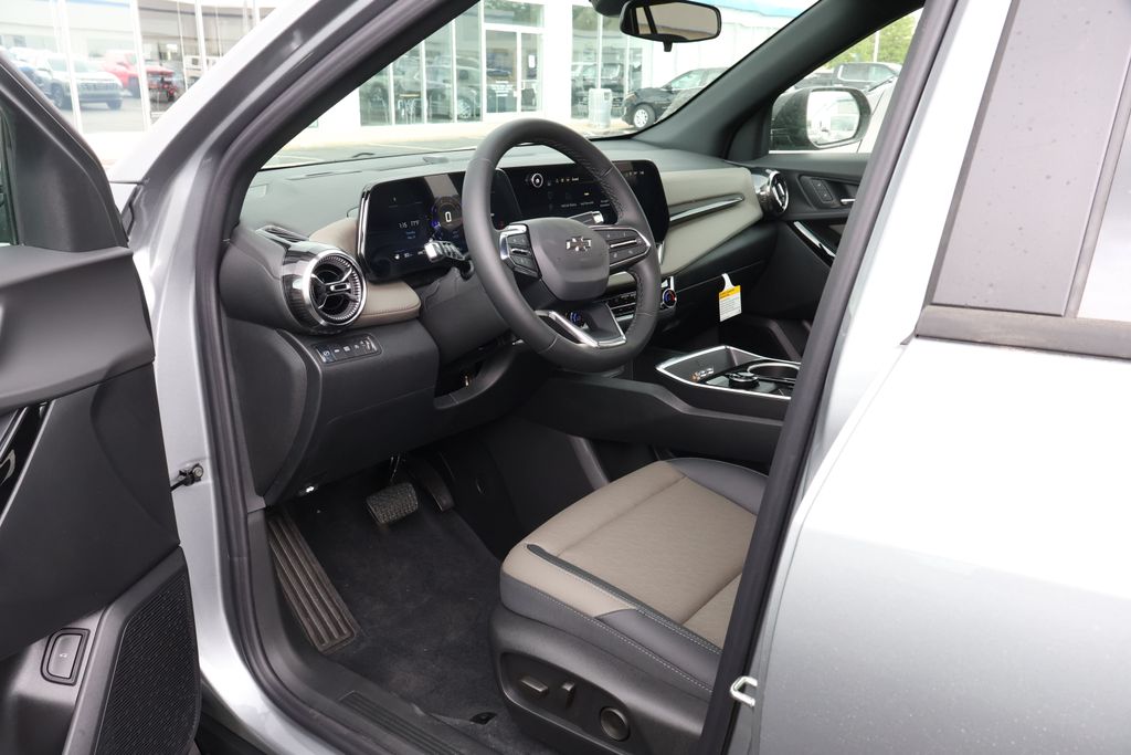 2026 Chevrolet Equinox LT 11