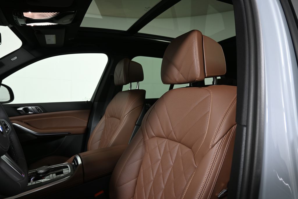 Thumbnail: 2026 BMW X5 - 15