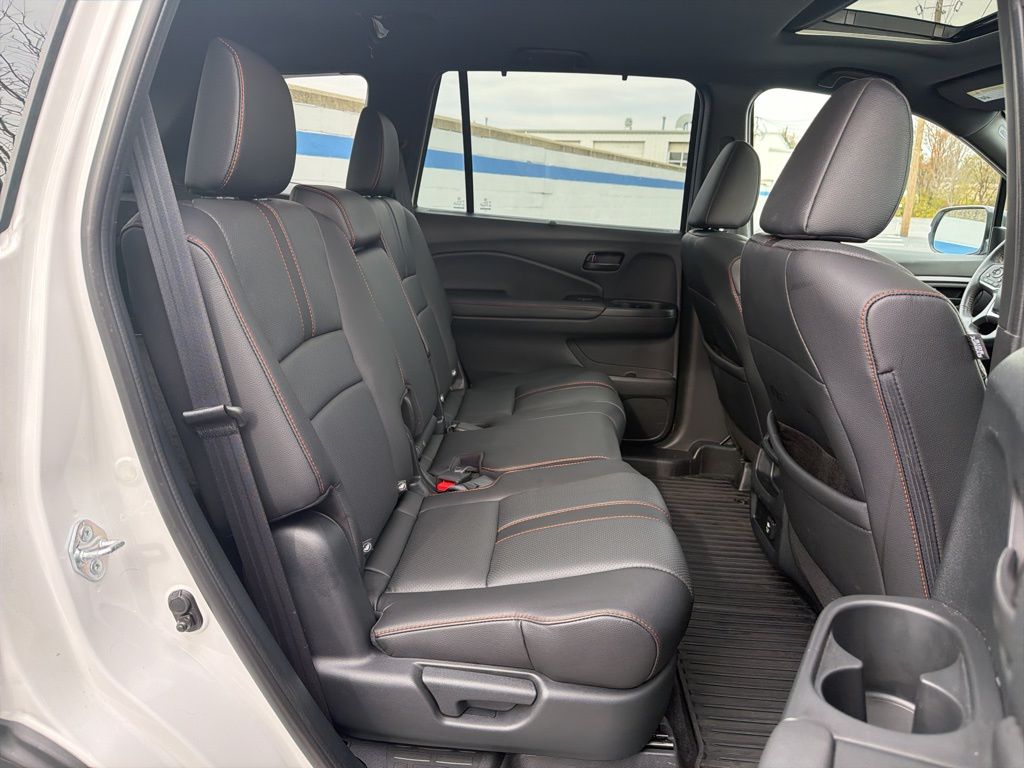 Thumbnail: 2023 Honda Passport - 24