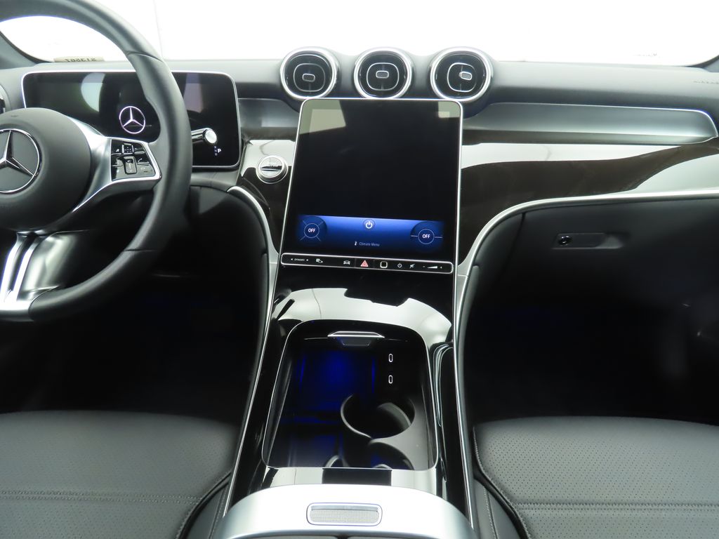 Thumbnail: 2025 Mercedes-Benz GLC - 13