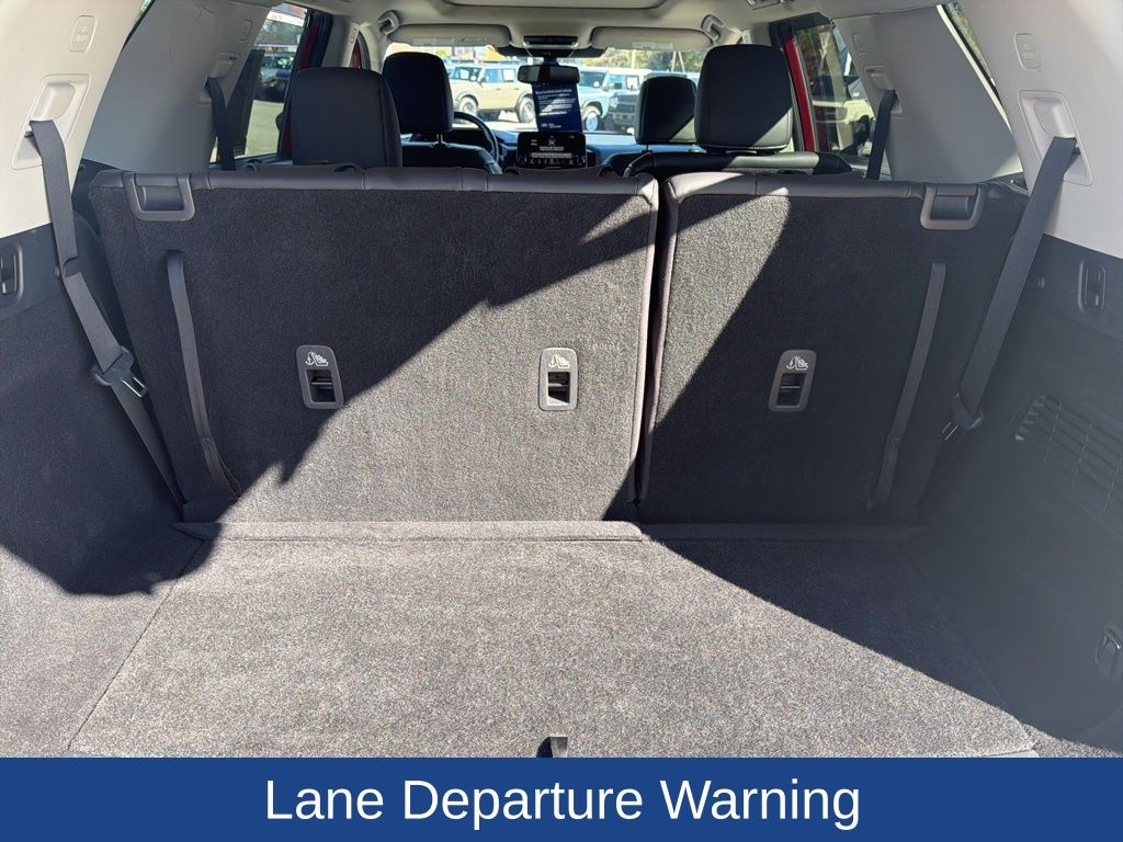 2022 Nissan Pathfinder SL 2WD