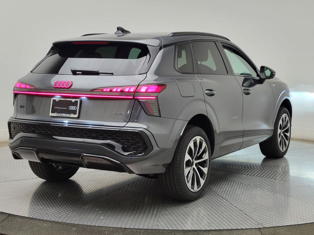 Thumbnail: 2026 Audi Q3 - 5