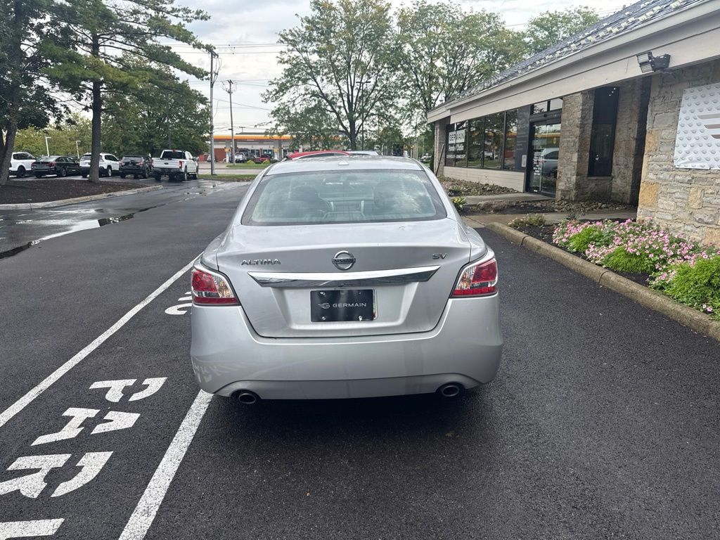 Used 2015 Silver Nissan 2.5 SV image 7