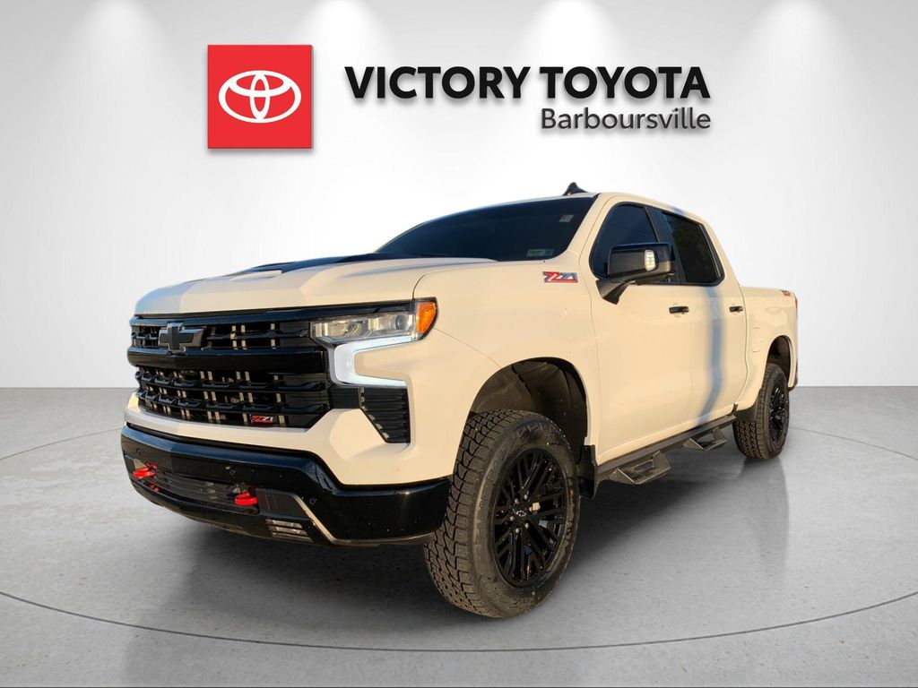 2025 Chevrolet Silverado 1500 LT Trail Boss Crew Cab 4WD