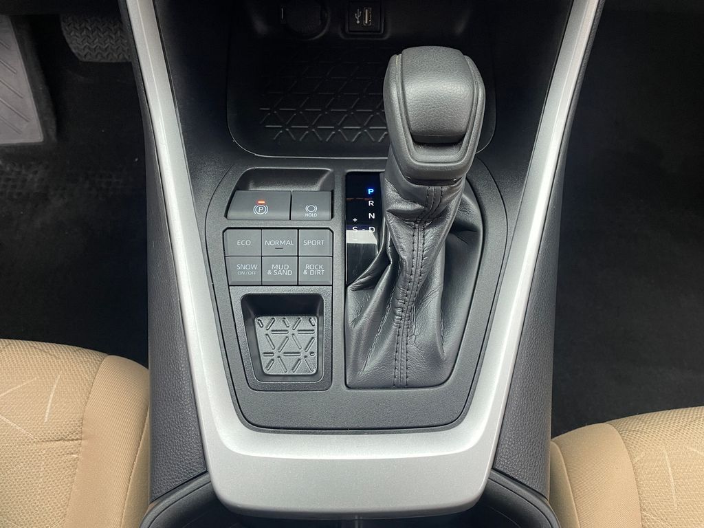 Thumbnail: 2024 Toyota RAV4 - 29