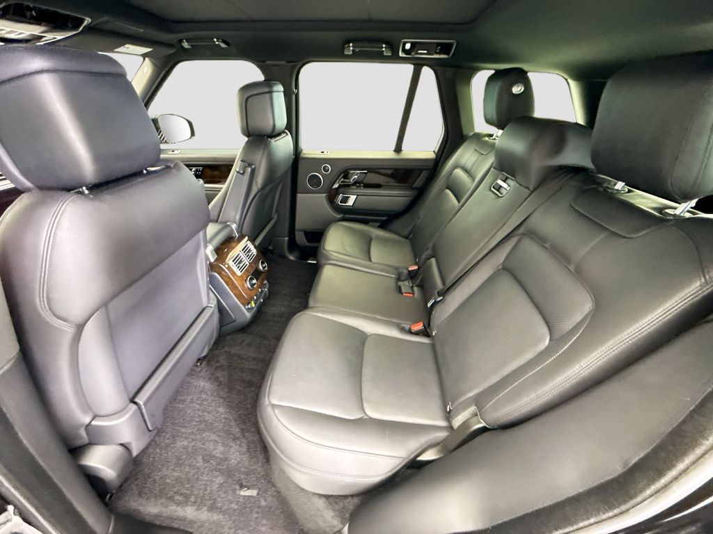 Thumbnail: 2022 Land Rover Range Rover - 20