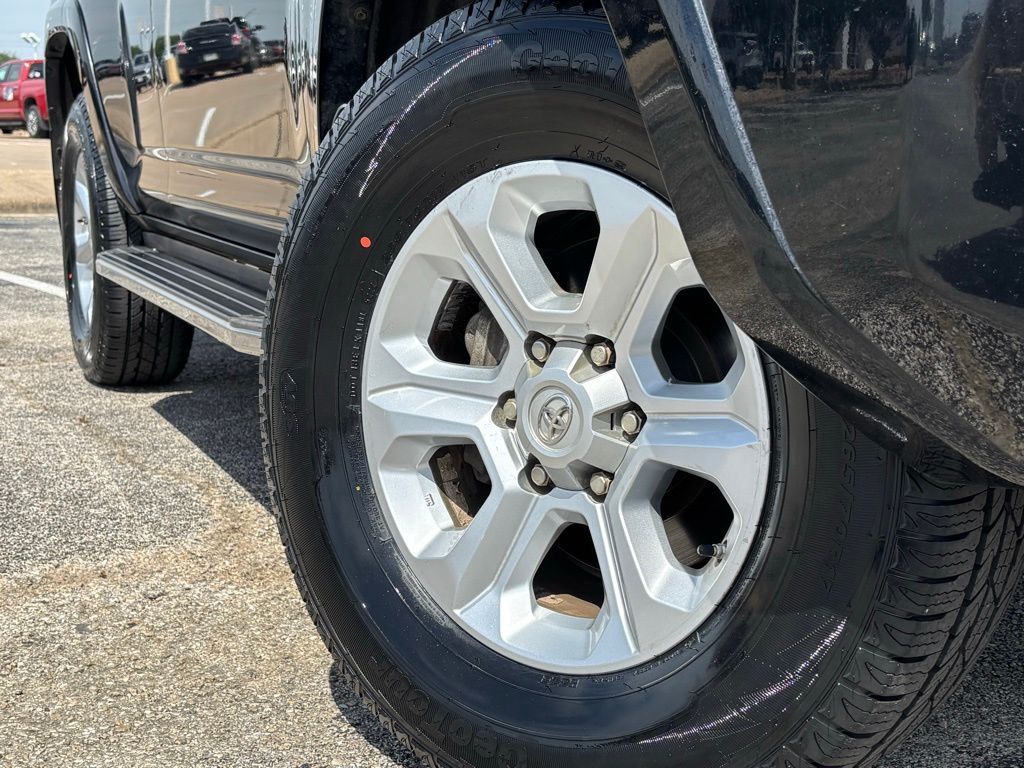 2018 Toyota 4Runner SR5 Premium photo