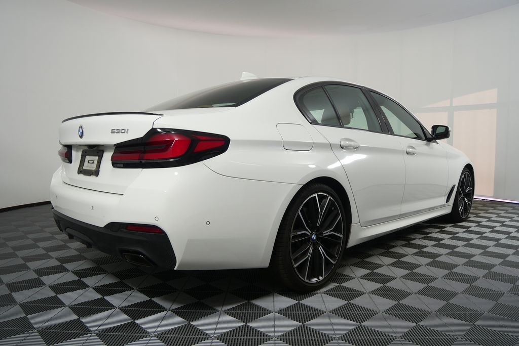 2023 BMW 5 Series 530i 3