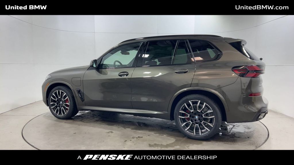 Thumbnail: 2026 BMW X5 - 6