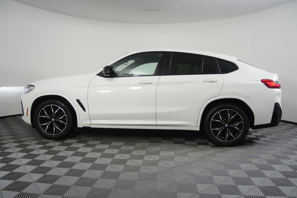 Thumbnail: 2025 BMW X4 - 6