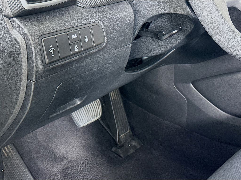 Thumbnail: 2020 Hyundai Tucson - 10